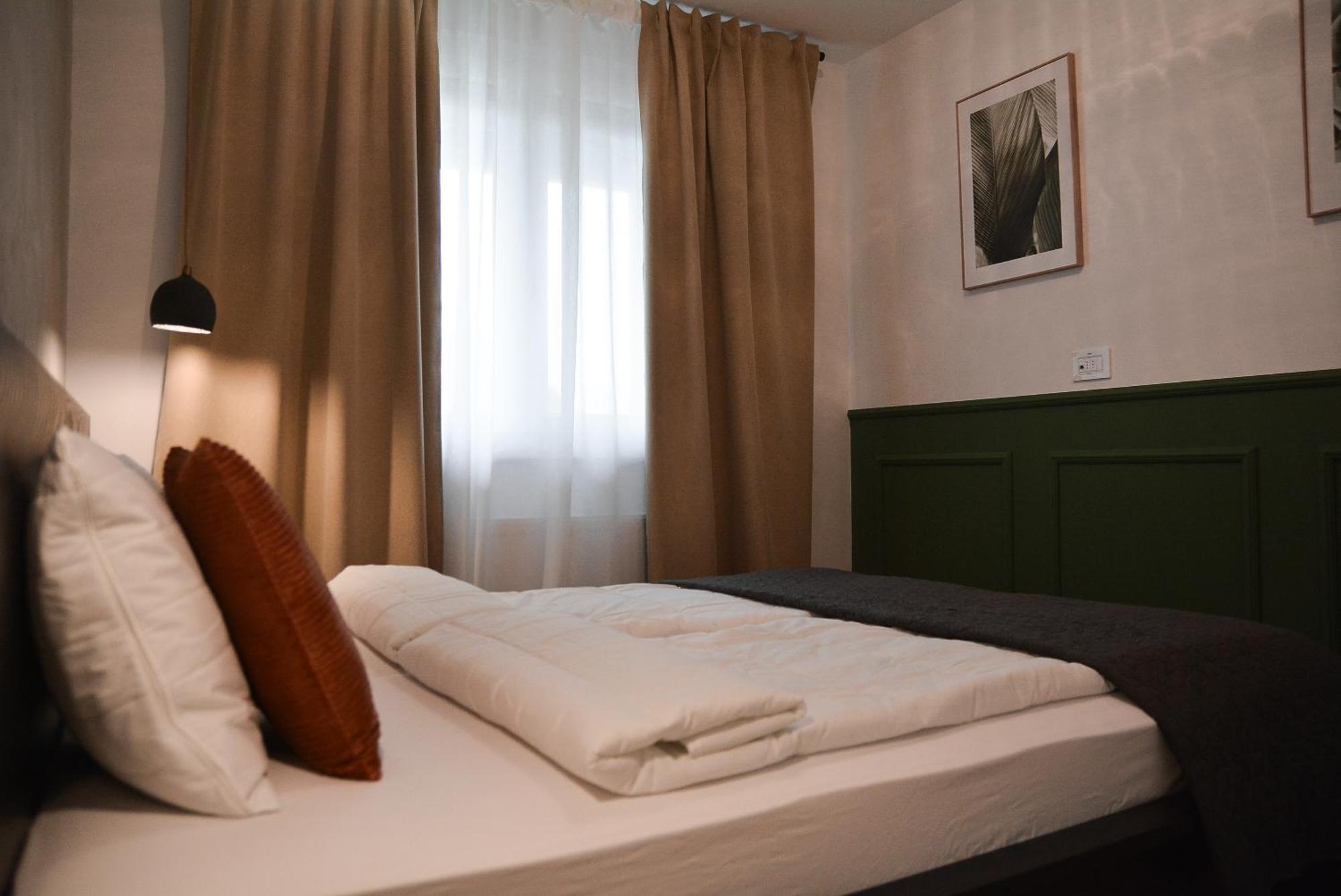 Crown Apartment 3 Суботица Экстерьер фото